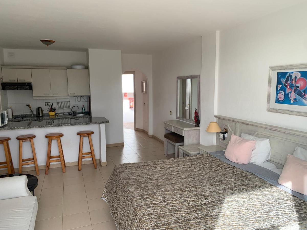 Ocean Breeze And Seaview Resort Costa Adeje  Εξωτερικό φωτογραφία